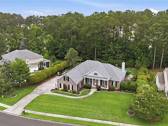 5th image of 33 Lake Heron Court W