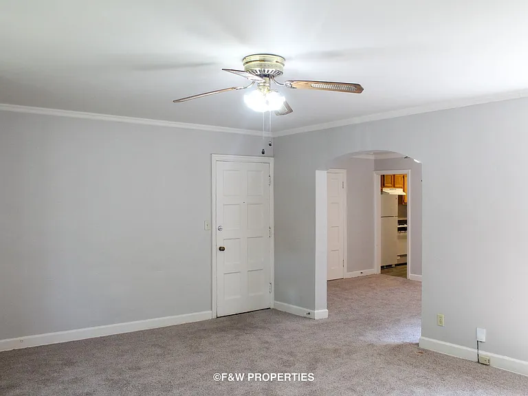 440-450 Rhoads Ave — Photo 6