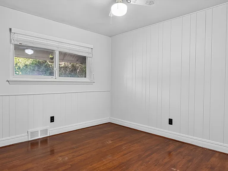 15109A Susanna St — Photo 27