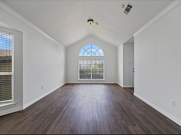 2nd image of 2820 Freedom Cir