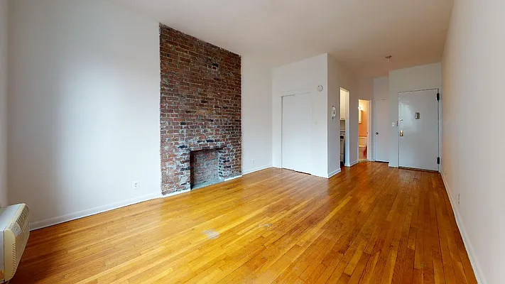 Rented by Bond New York | media 20