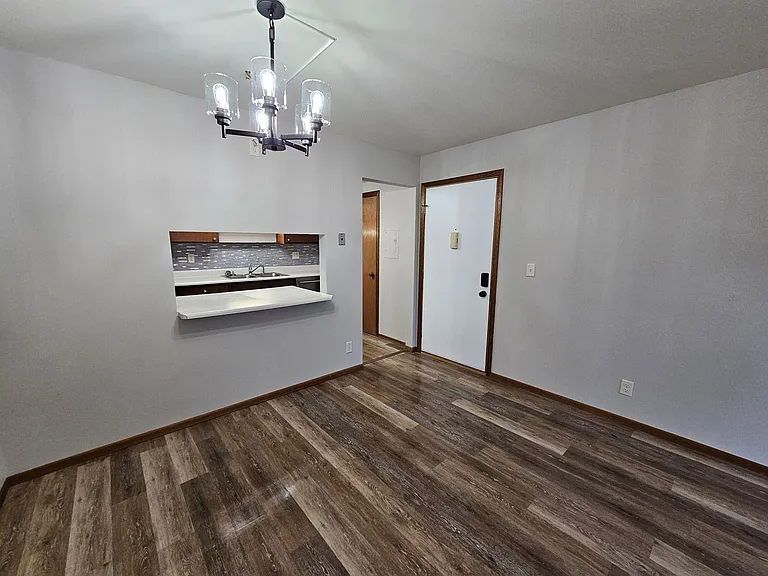 3520 Evergreen Dr — Photo 5