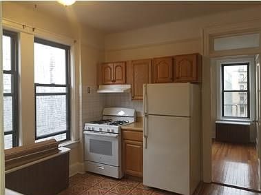 2nd image of 3151 33rd St APT 3R
