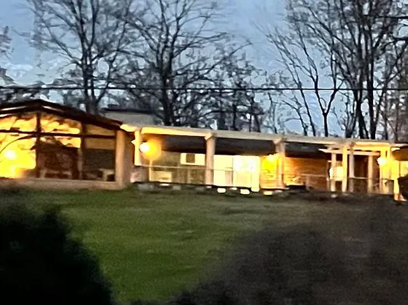 6530 Paw Paw Ave, Coloma, MI 49038