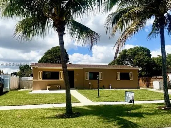 1481 SW 7th Ter, Deerfield Beach, FL 33441