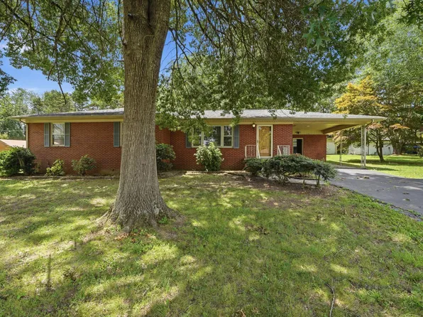 811 Sunset Ave NW, Cleveland, TN 37311