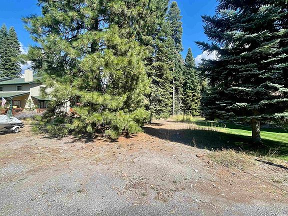 2nd image of 1344 Lassen View Dr