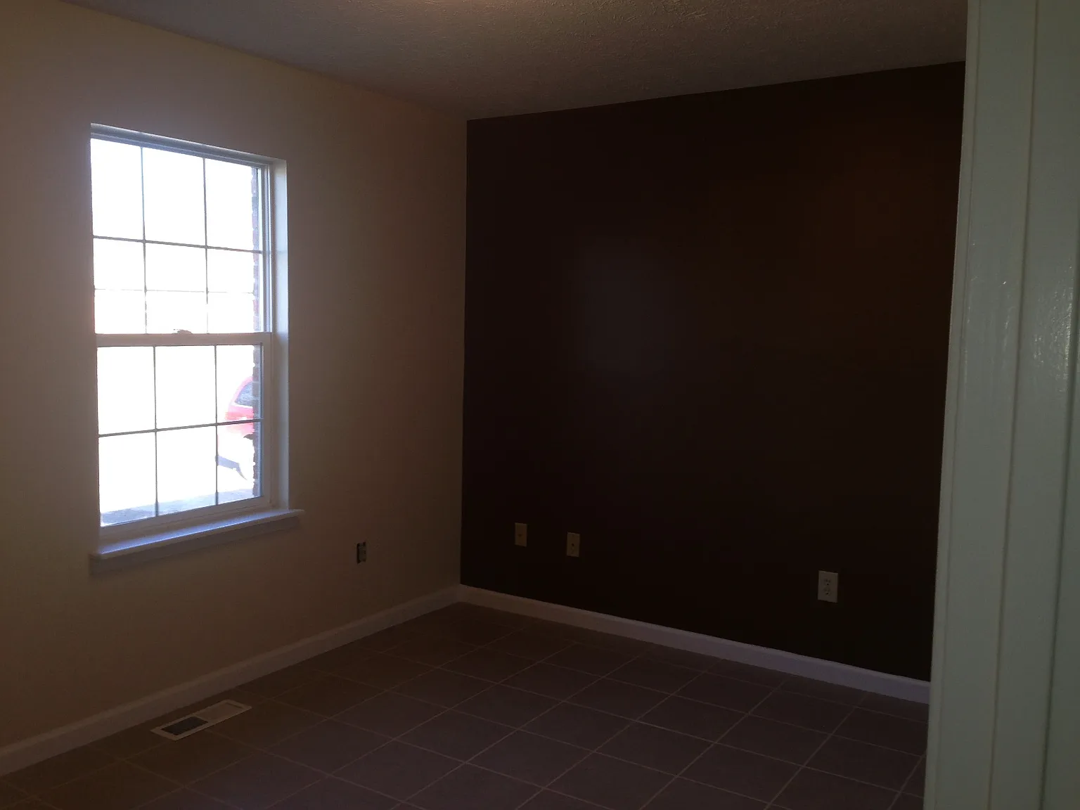 2 bed, 768 sqft, $1,100 — Photo 2