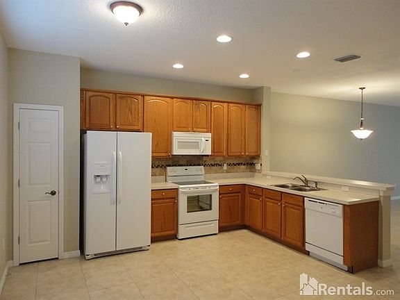 5th image of 12712 Country Brook Ln
