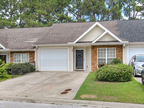 3rd image of 275 Caldwell Cir