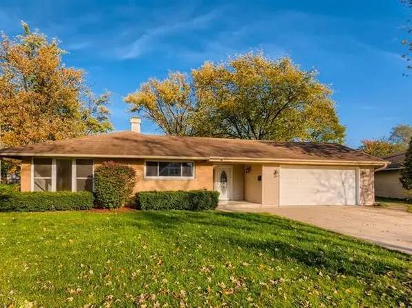 1729 N Mitchell Ave, Arlington Heights, IL 60004