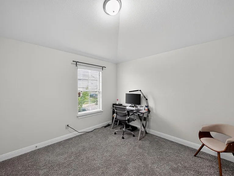 208 Windom Way — Photo 7