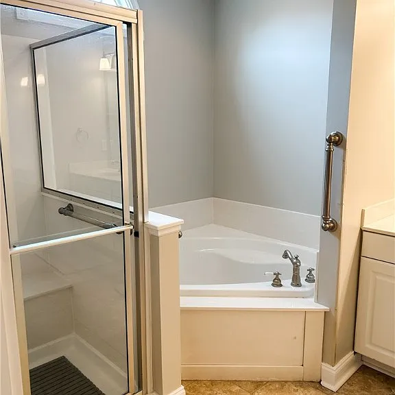 10317 Trellis Crossing Ln — Photo 17