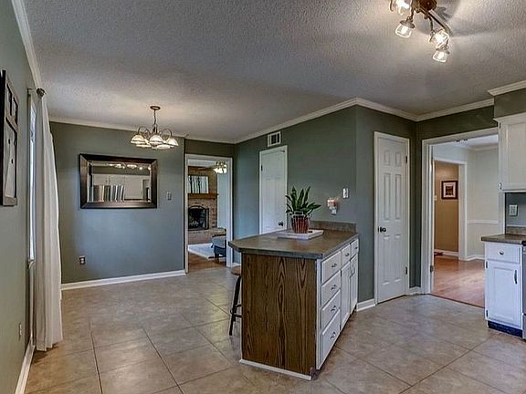 4th image of 387 E Lawnwood Dr