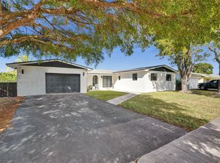 8211 SW 203rd St, Cutler Bay, FL 33189