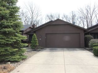 18255 Glencreek Ln, Strongsville, OH 44136