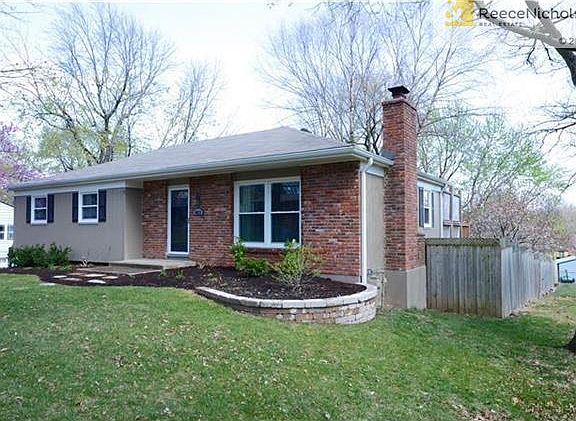 2nd image of 9025 Farley St