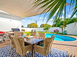 1006 S Arnold Ave, Lantana, FL 33462