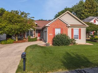 2604 Airport Rd, Bloomington, IL 61704