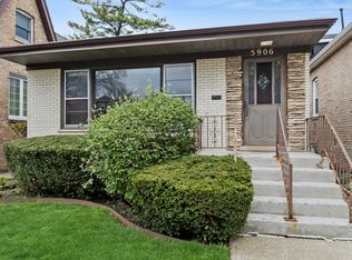 5906 Capulina Ave, Morton Grove, IL 60053