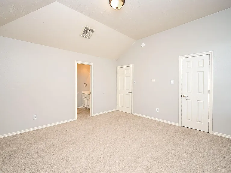 8135 Cove Timbers Ln — Photo 29