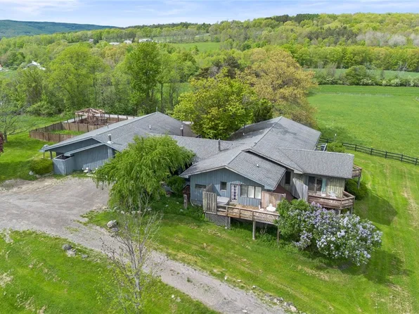 3300 Sliter Hill Rd, Naples, NY 14512