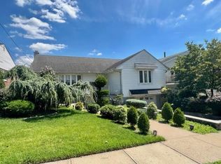 418 N 10th St, Fairview, NJ 07022