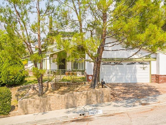 4th image of 11454 Dellmont Dr