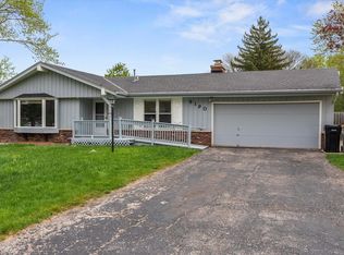 9190 N Alpine Ln, Brown Deer, WI 53223