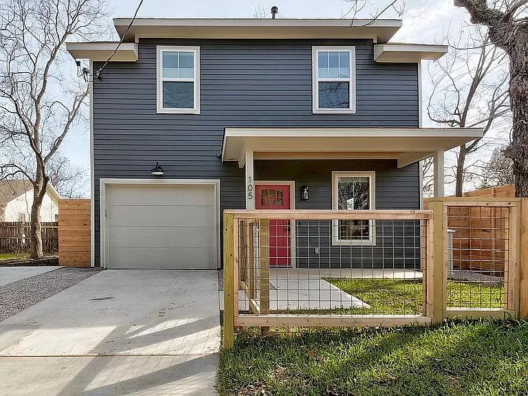105 Elkhart St #3 — Photo 1