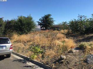 1800 Oakwood Dr, The Dalles, OR