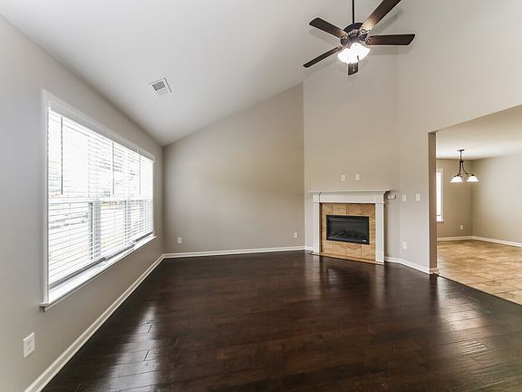 4th image of 7579 Glen Laurel Way