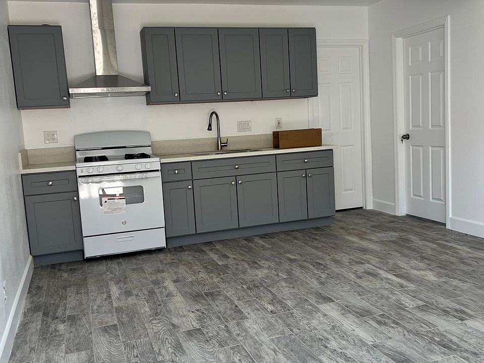 1st image of 120 W 73rd St #5