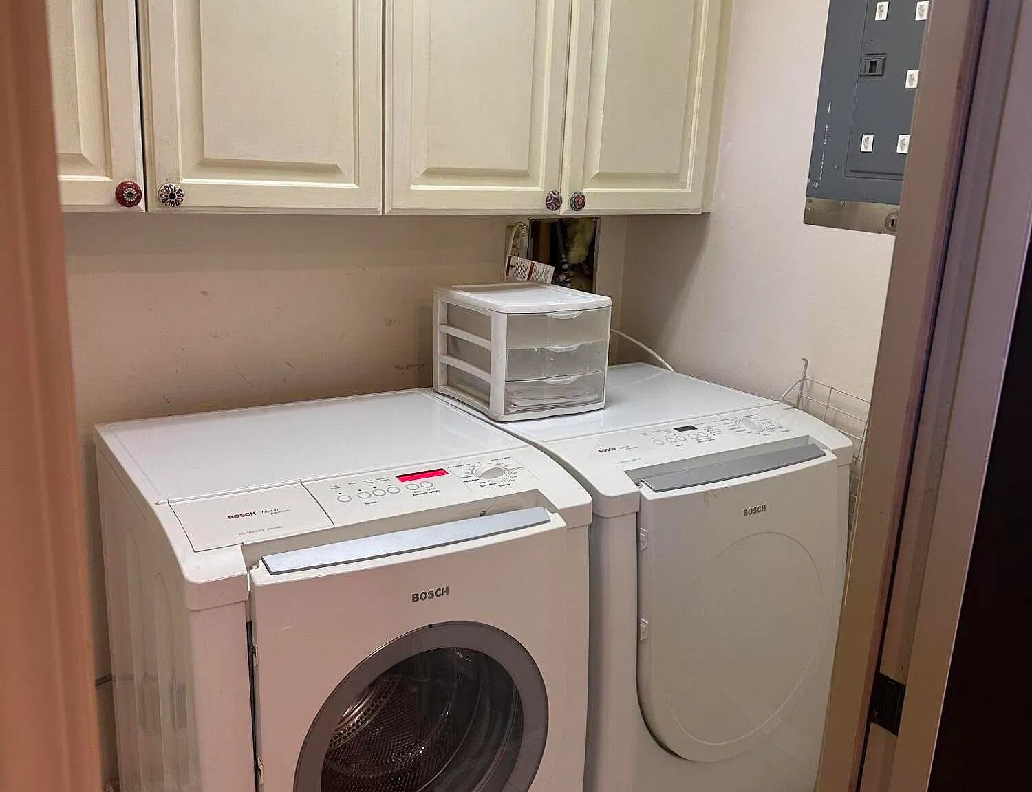 2 bed, 2.0 bath, 1074 sqft, $2,300 — Photo 4