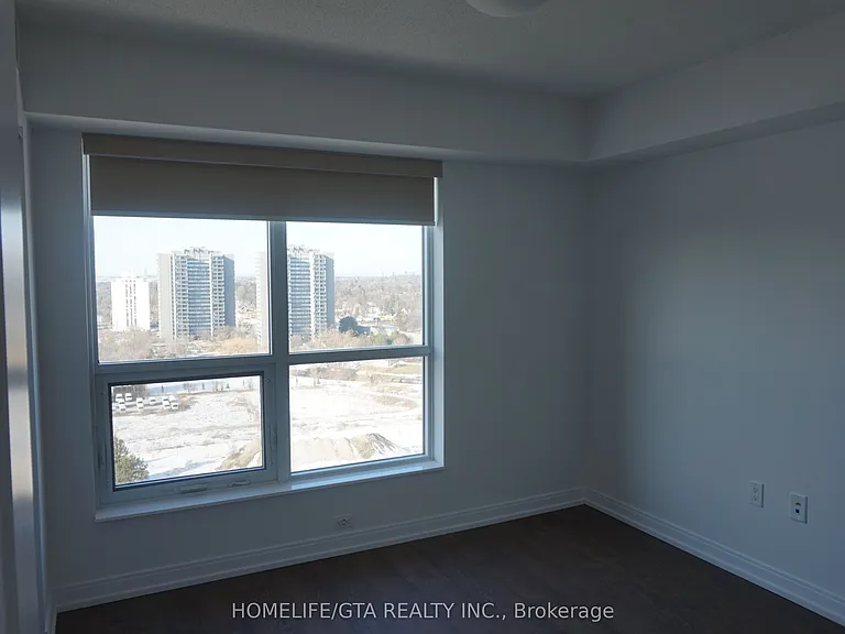 275 Village Green Sq #1522 — Photo 29