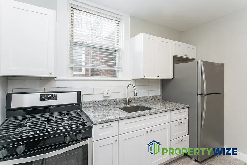 3 bed, 1.5 bath, 1375 sqft, $1,750 — Photo 4