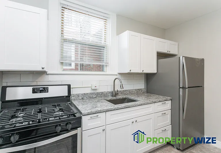 1814 E 30th St — Photo 5