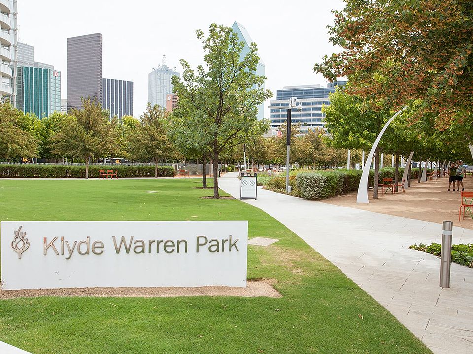 Close to Klyde Warren Park