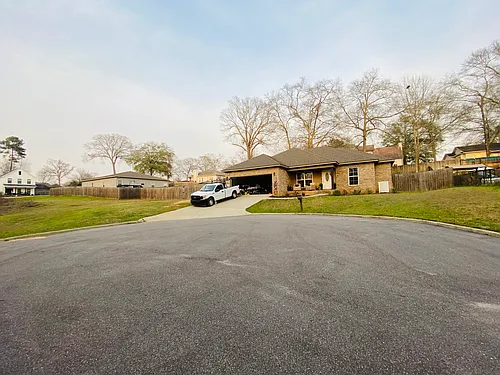 214 Aztec Dr Photo 1