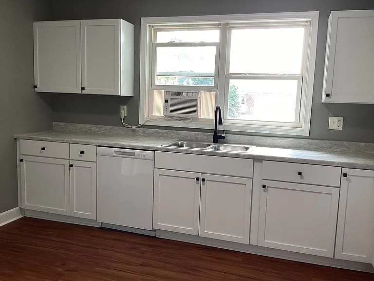 320 Landis Ave — Photo 7