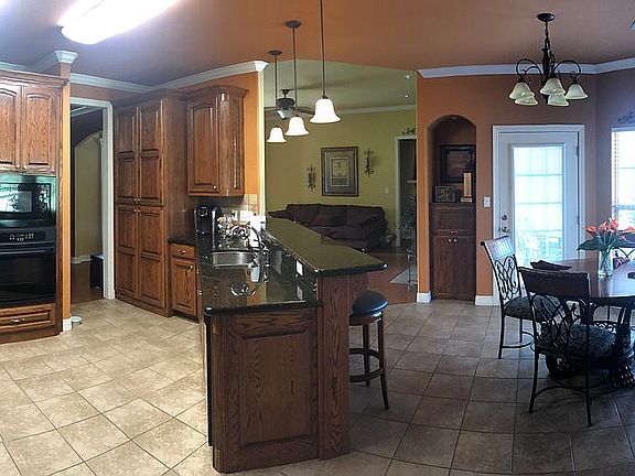5th image of 5750 Westlake Dr