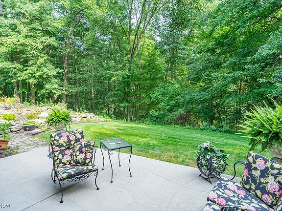 4th image of 4407 Williamsburg Dr