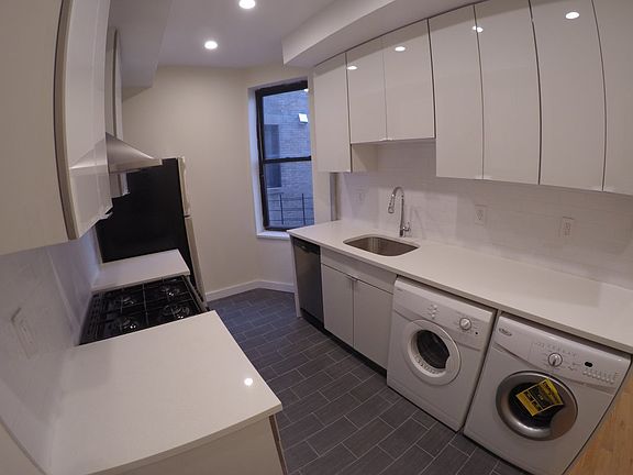 3rd image of 517 W 180th St APT 18