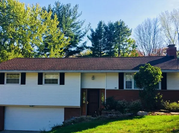 19445 Lunn Rd, Strongsville, OH 44136