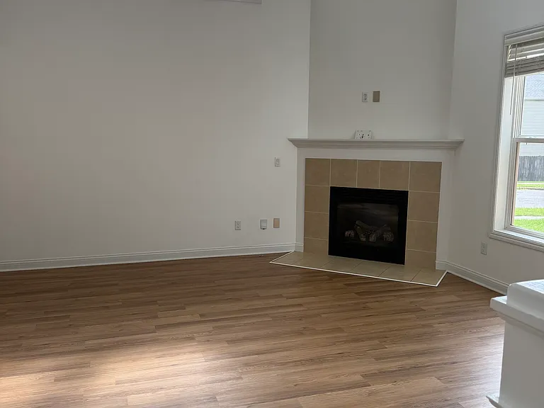 319 Kastlekove Dr — Photo 7