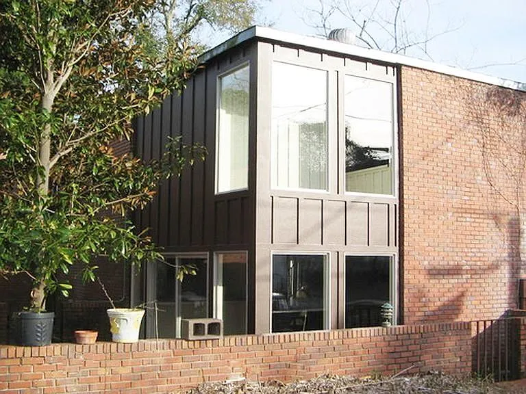 220 Belmont Rd — Photo 21
