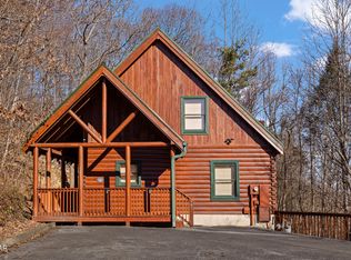 701 Ridgewood Way, Pigeon Forge, TN 37863