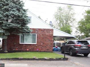 825 2nd Ave, Croydon, PA 19021