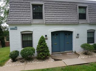 683 Pennsbury, Pennsbury, PA 15205