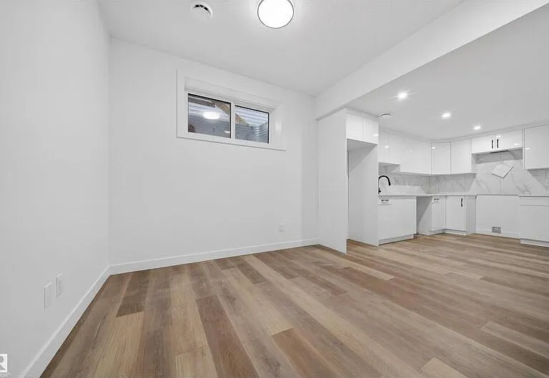 5213 104a St NW #BASEMENT — Photo 13